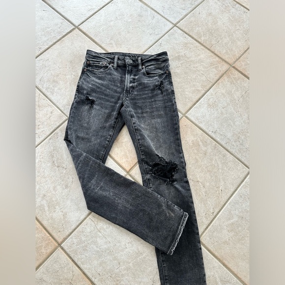 American Eagle Next Level Flex Black Jeans with Knee Holes Size 29x32 - Picture 5 of 9